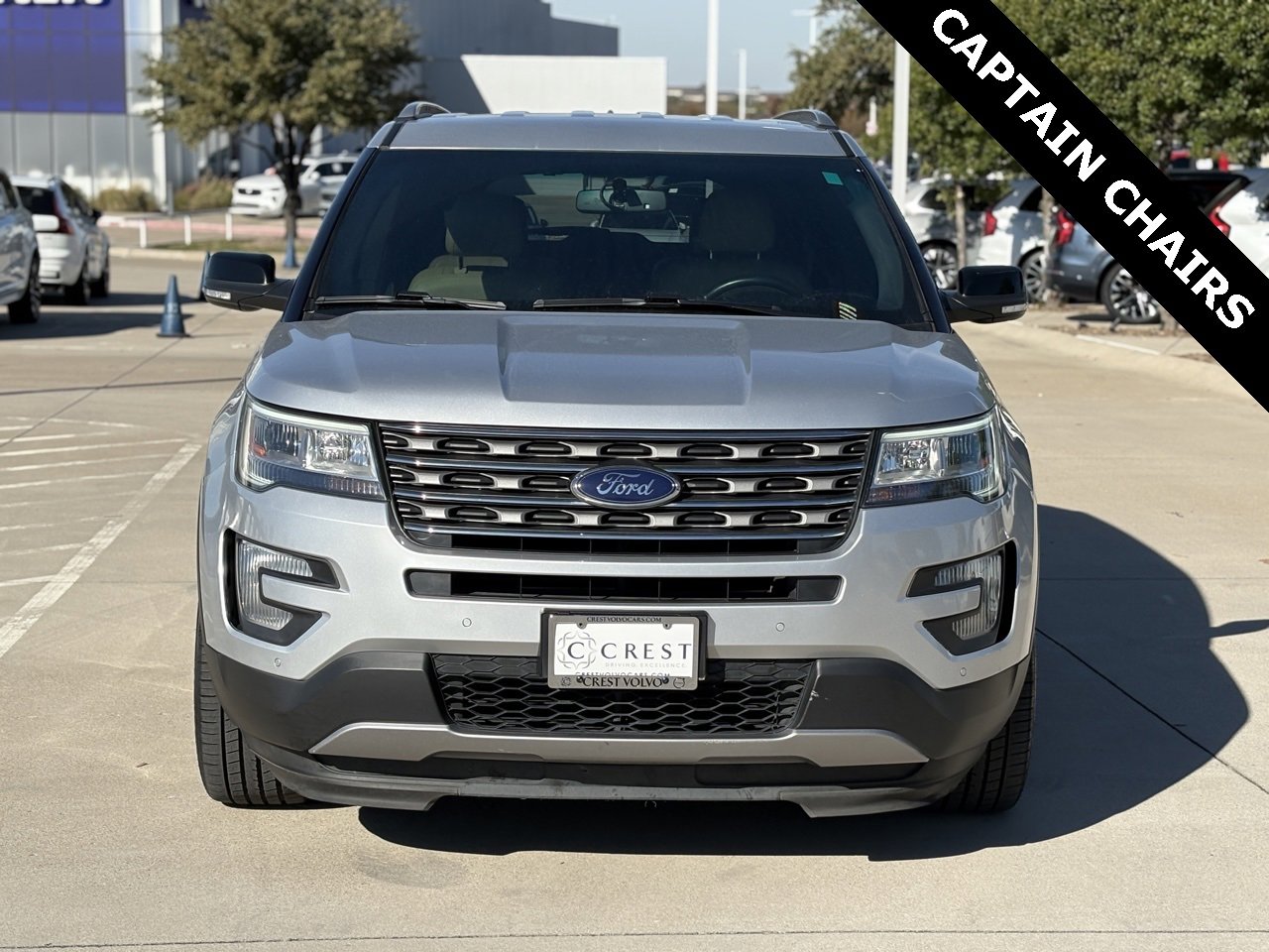 Used 2017 Ford Explorer XLT w/ Equipment Group 202A image 4