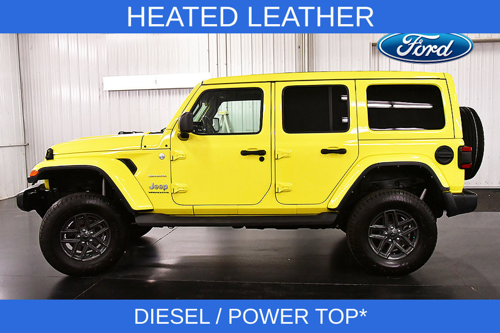 Used 2023 Jeep Wrangler Unlimited Sahara w/ LED Lighting Group AWD/4WD image 4