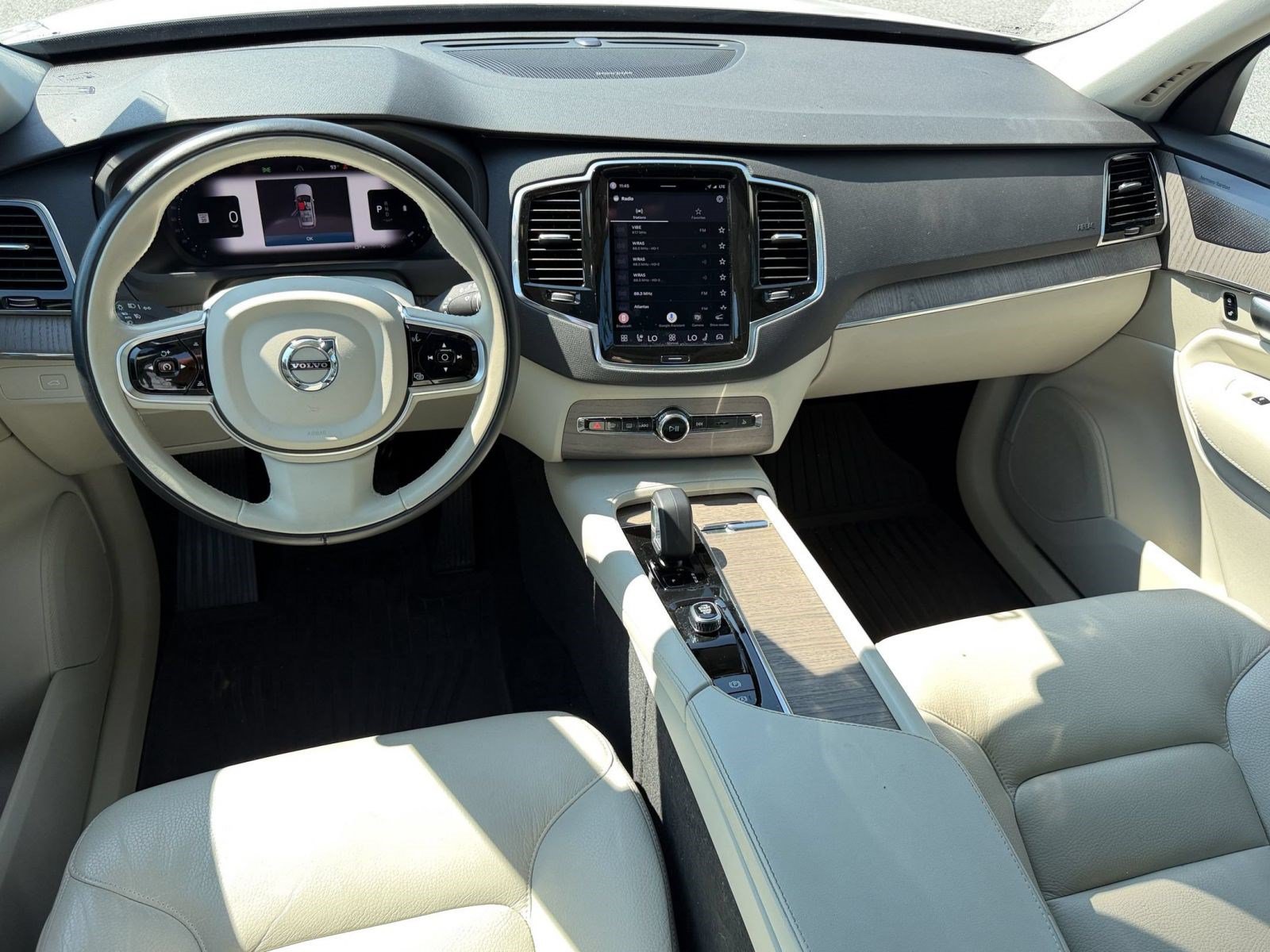 Certified 2023 Volvo XC90 B6 Plus w/ Protection Package Premier AWD/4WD image 26