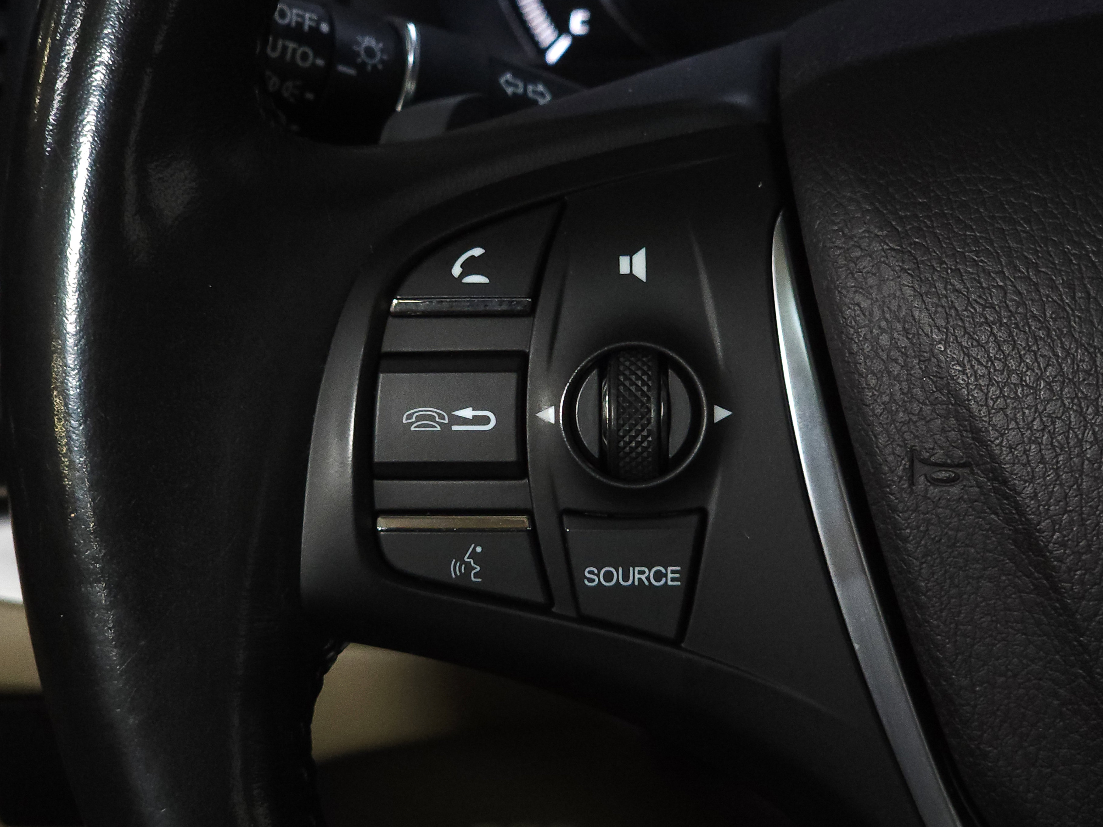 Used 2018 Acura TLX V6 image 21