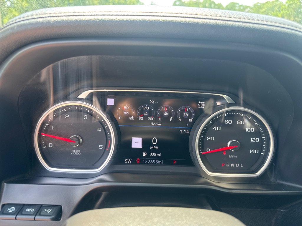 Used 2020 Chevrolet Silverado 2500 LTZ w/ LTZ Premium Package AWD/4WD image 15