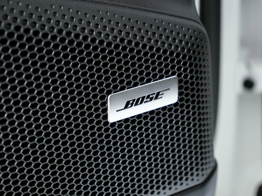 New 2025 Porsche Macan 4S Electric image 7