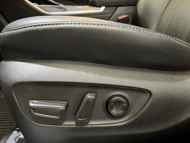 Used 2022 Toyota Highlander Limited AWD/4WD image 17
