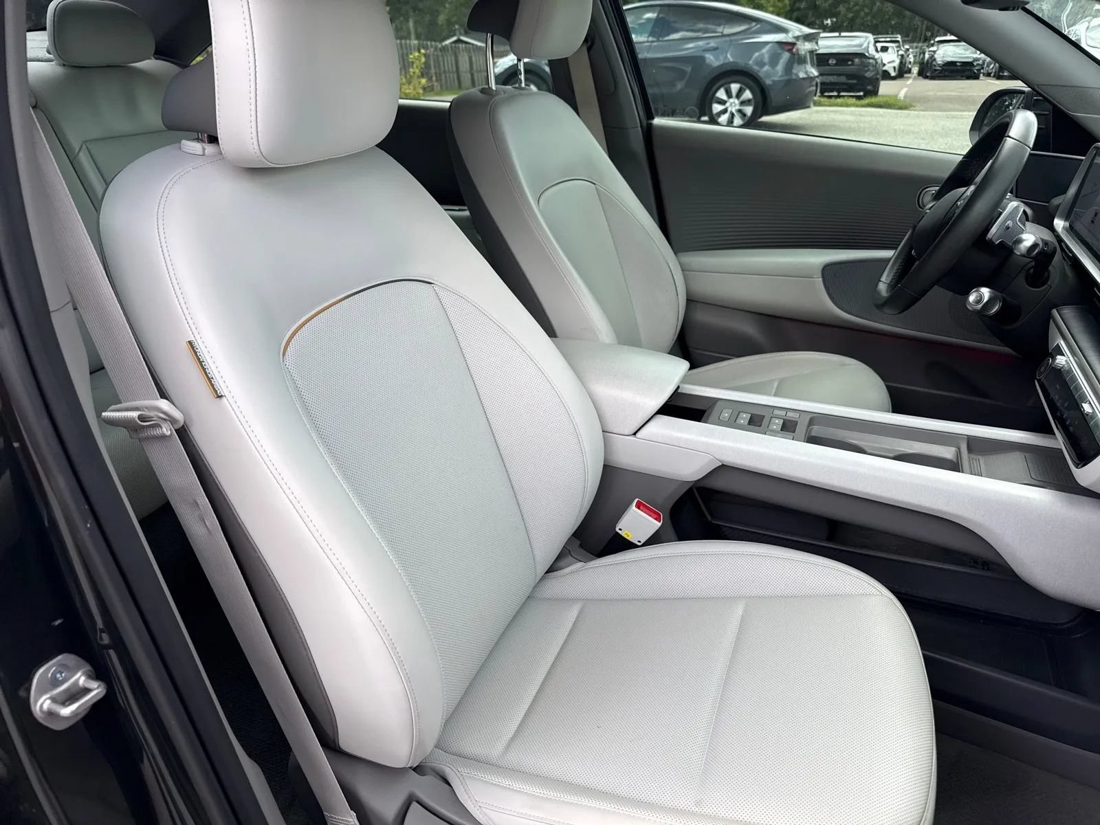 Used 2023 Hyundai Ioniq 6 SEL RWD image 15