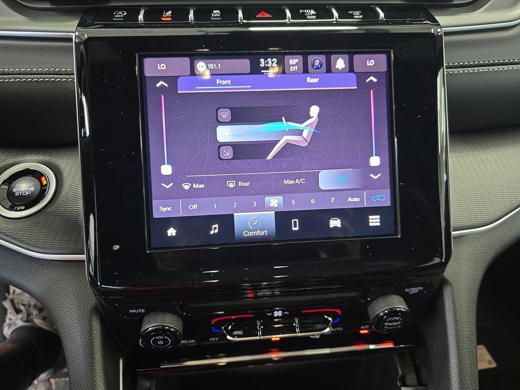 New 2026 Jeep Grand Cherokee L Laredo AWD/4WD image 22
