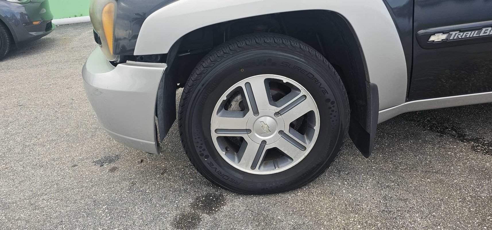 Used 2004 Chevrolet TrailBlazer LT w/ LT Preferred Equipment Group AWD/4WD image 12