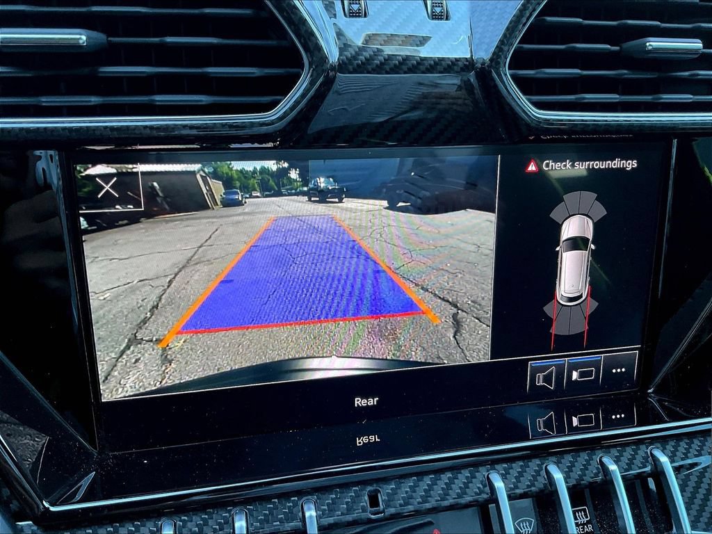 Used 2022 Lamborghini Urus AWD/4WD image 14