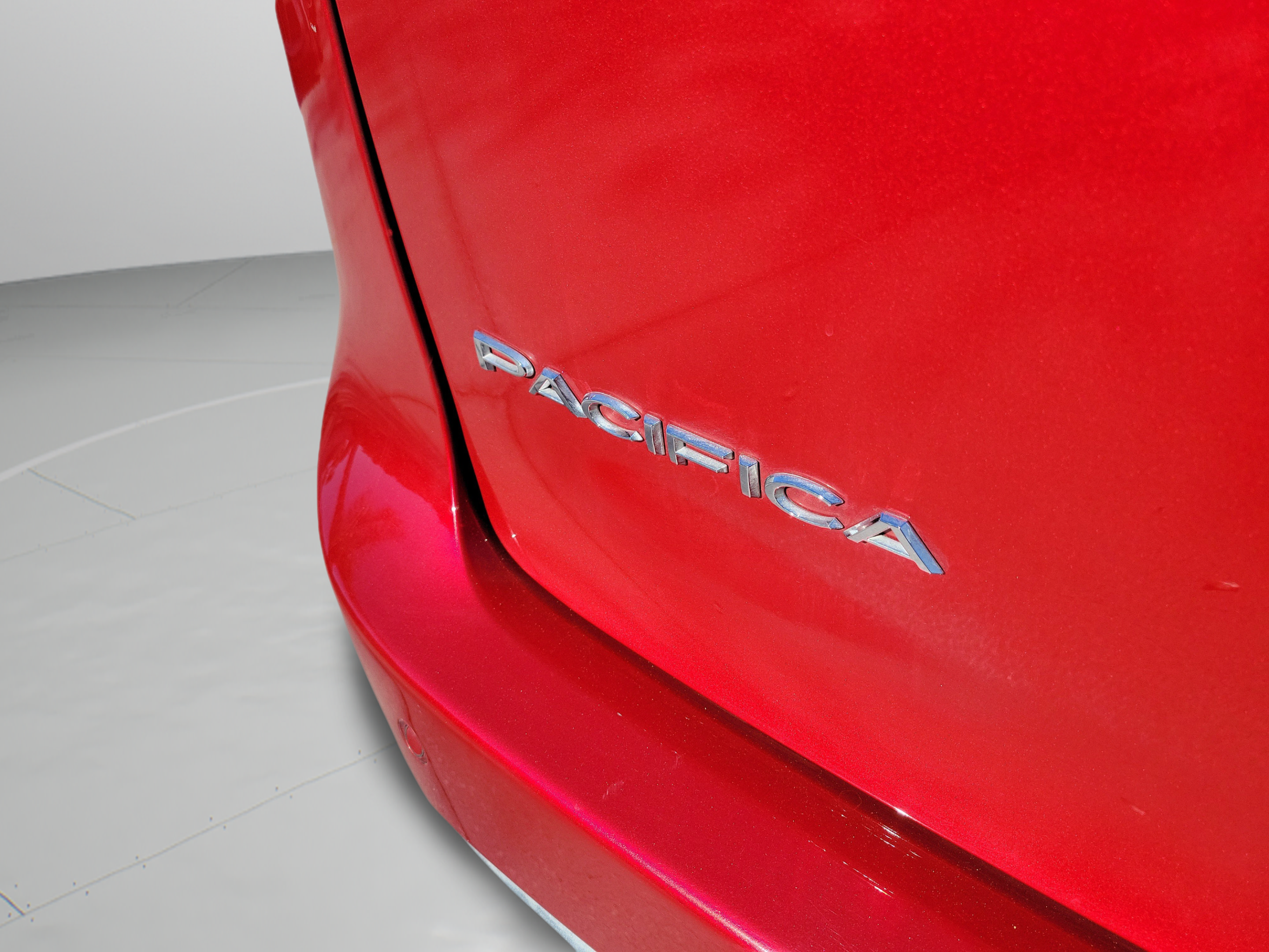 Used 2025 Chrysler Pacifica Select AWD/4WD image 32
