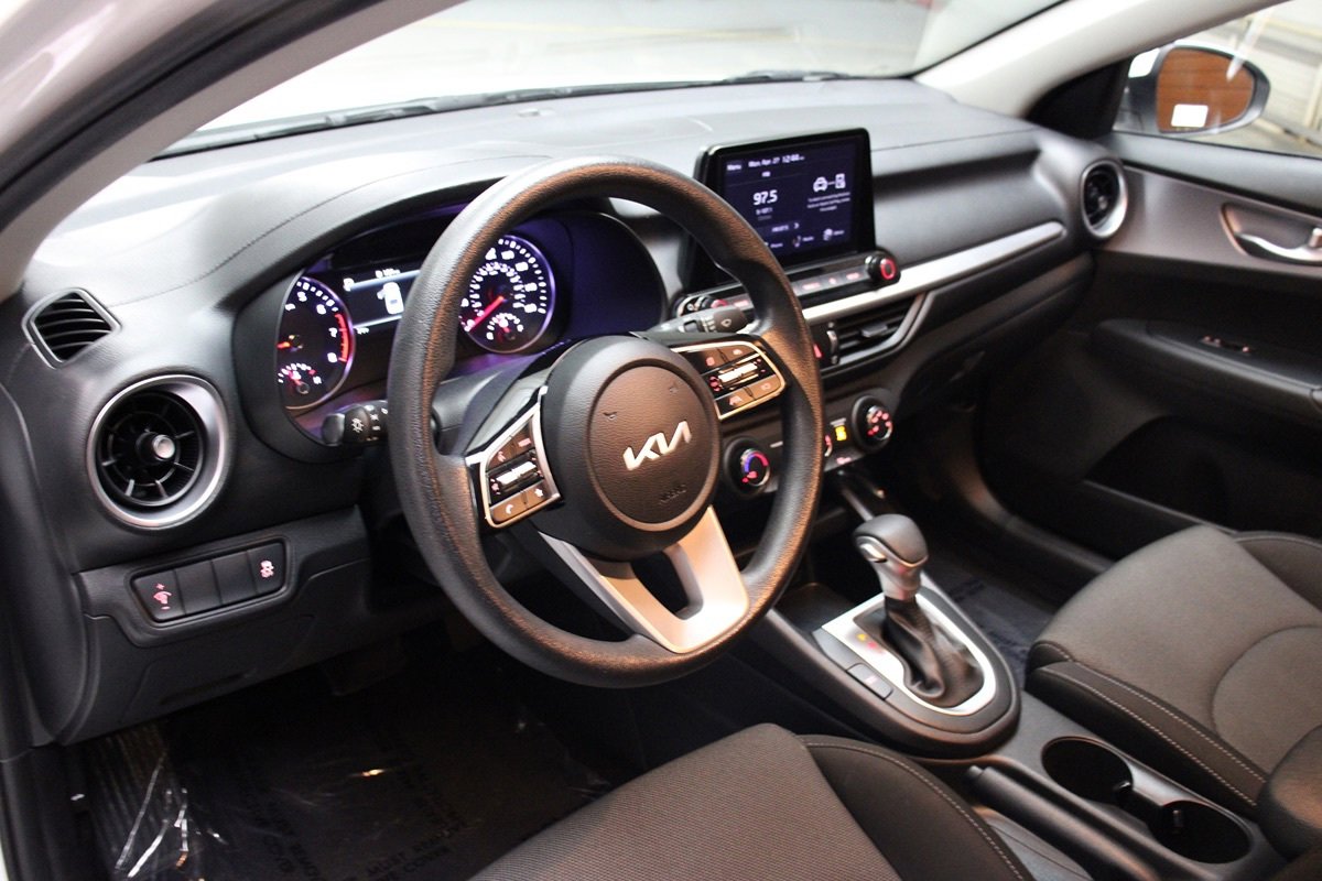 Used 2023 Kia Forte LX FWD image 31