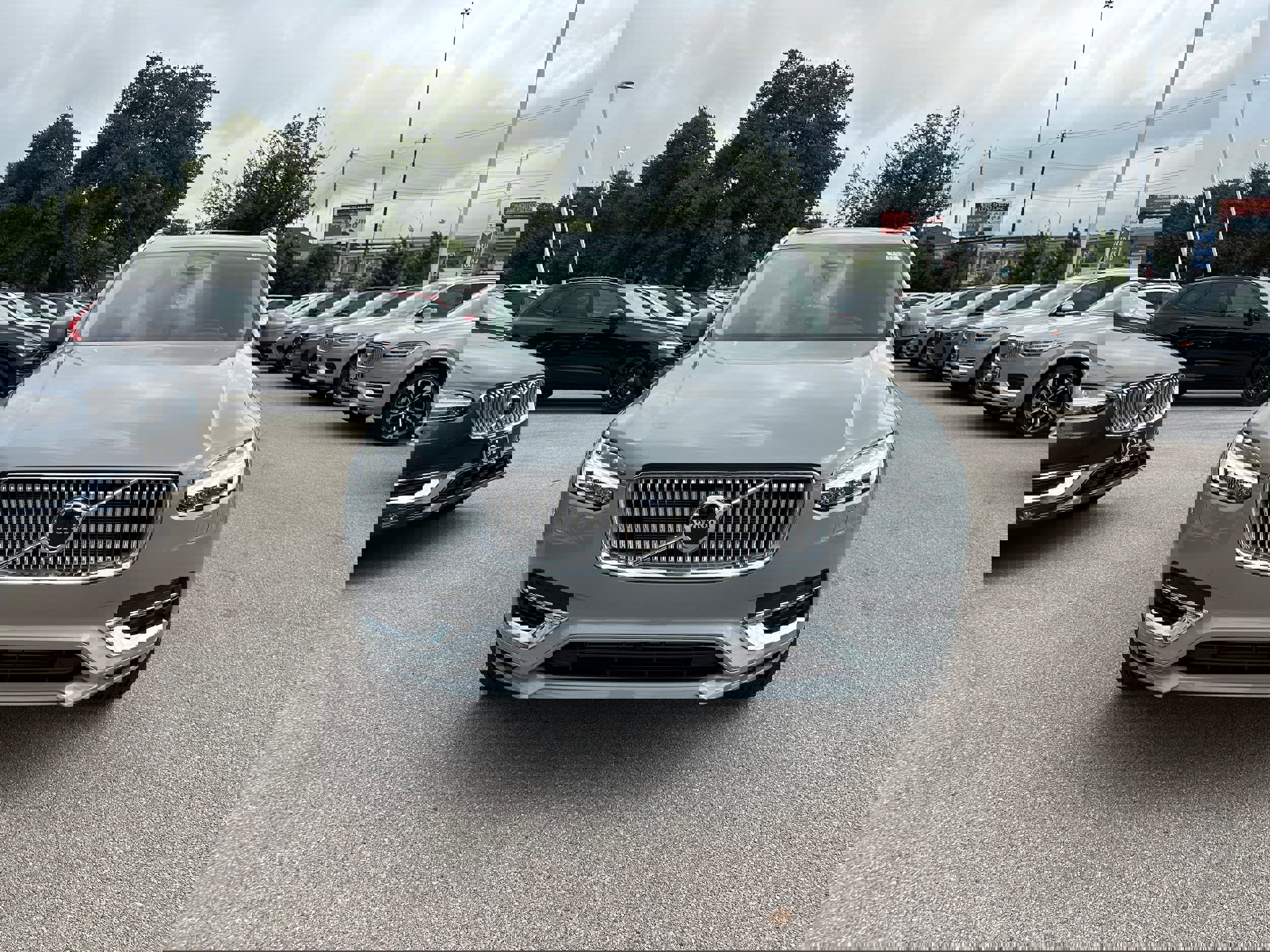 New 2025 Volvo XC90 T8 Core w/ Protection Package Premier image 6