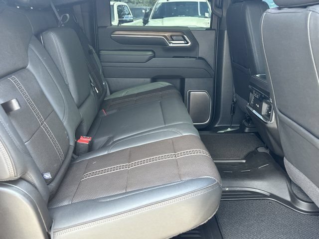Used 2024 Chevrolet Silverado 2500 High Country w/ High Country Premium Package AWD/4WD image 17