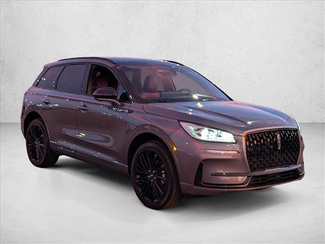 Used 2025 Lincoln Corsair Reserve w/ Jet Appearance Package AWD/4WD image 3