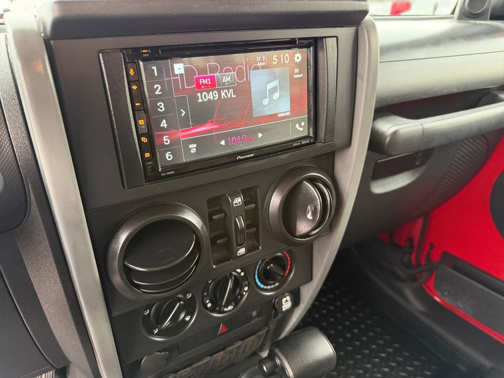 Used 2009 Jeep Wrangler X image 16