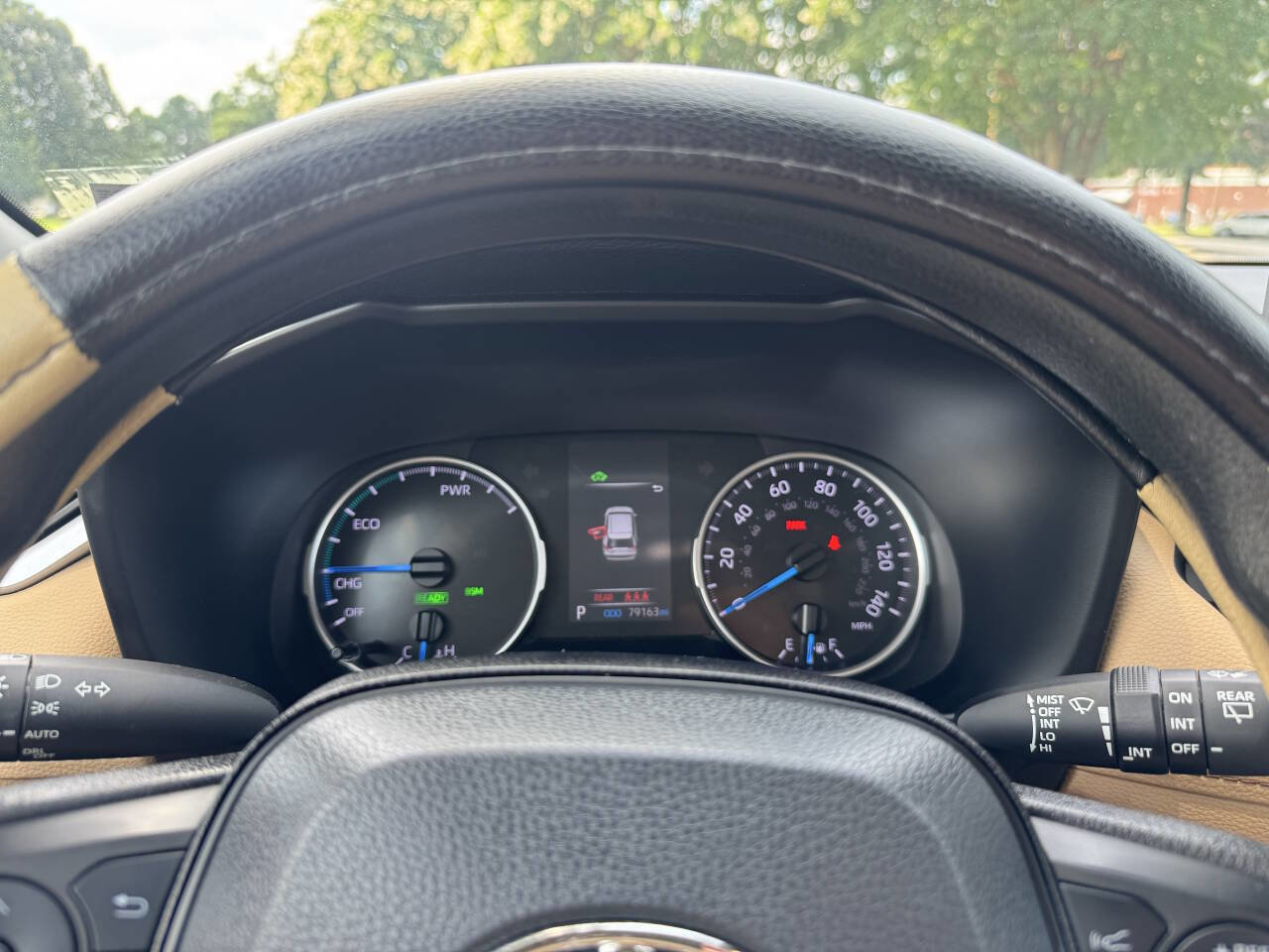 Used 2022 Toyota RAV4 XLE image 19