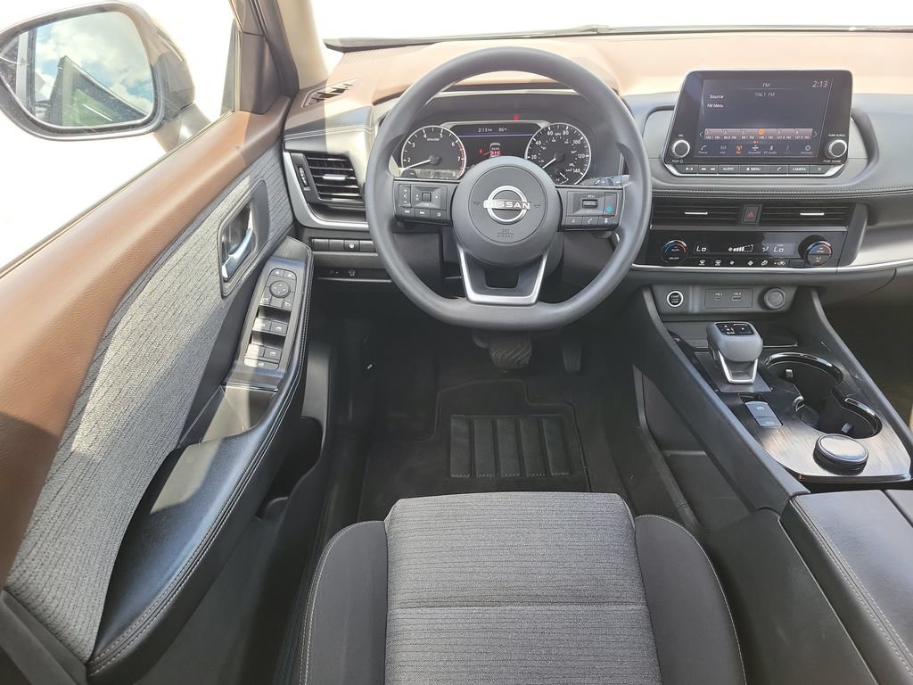 Used 2023 Nissan Rogue SV AWD/4WD image 9