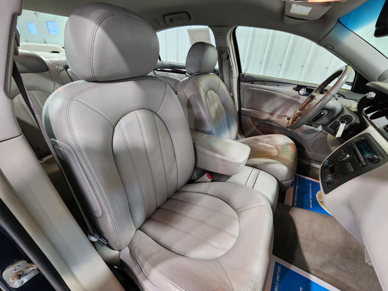 Used 2008 Buick Lucerne CXL w/ Ultra Confidence Package FWD image 25