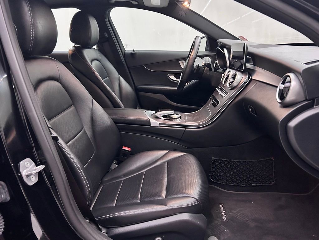 Used 2019 Mercedes-Benz C 300 4MATIC Sedan image 17