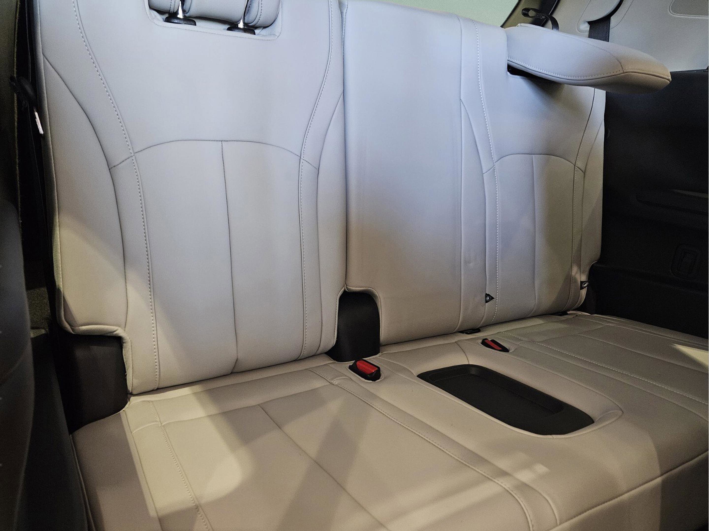 New 2026 INFINITI QX60 Luxe image 9