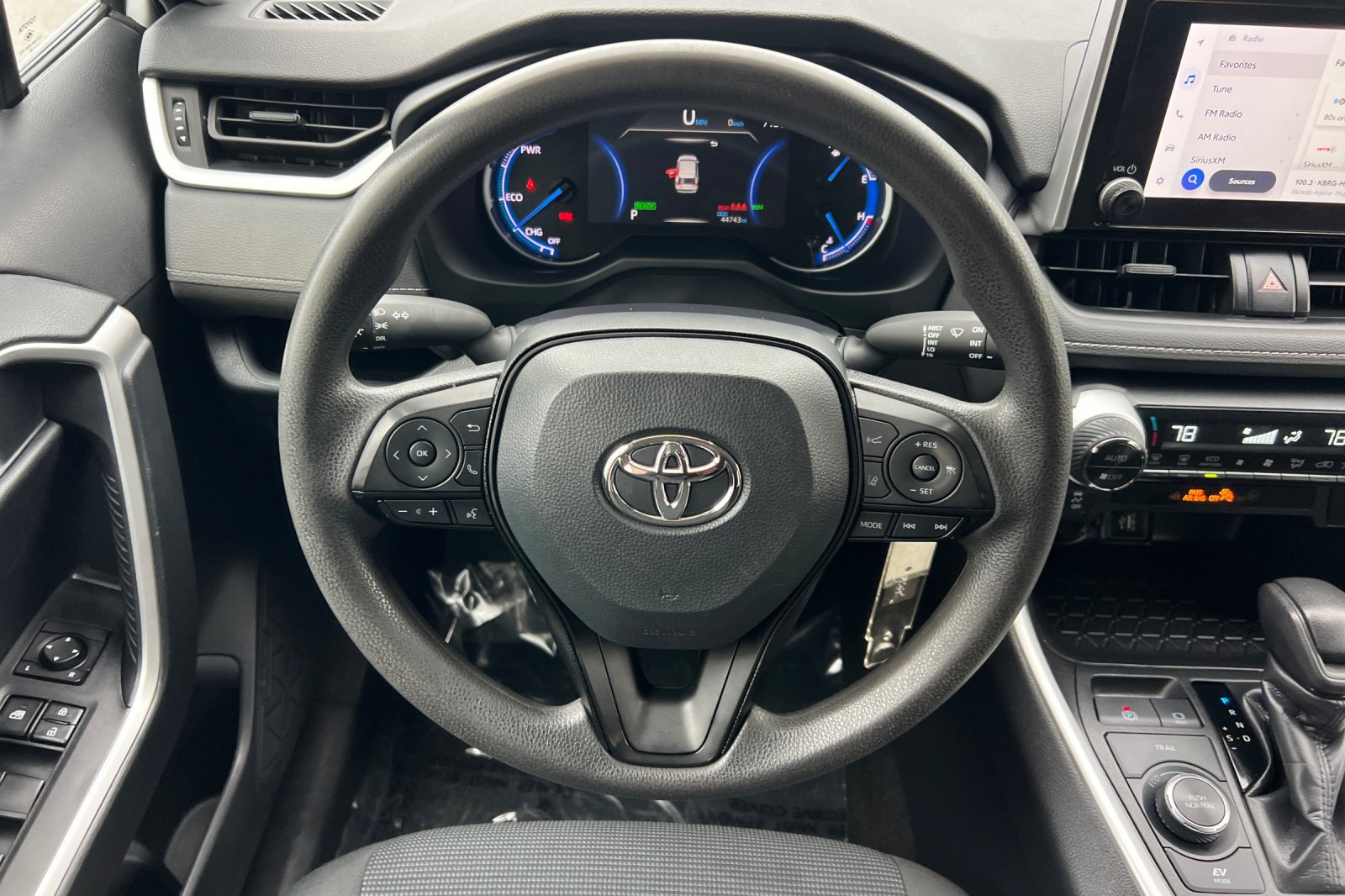 Certified 2024 Toyota RAV4 LE AWD/4WD image 14