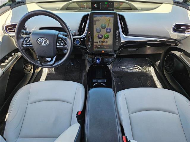 Used 2022 Toyota Prius Limited FWD image 17