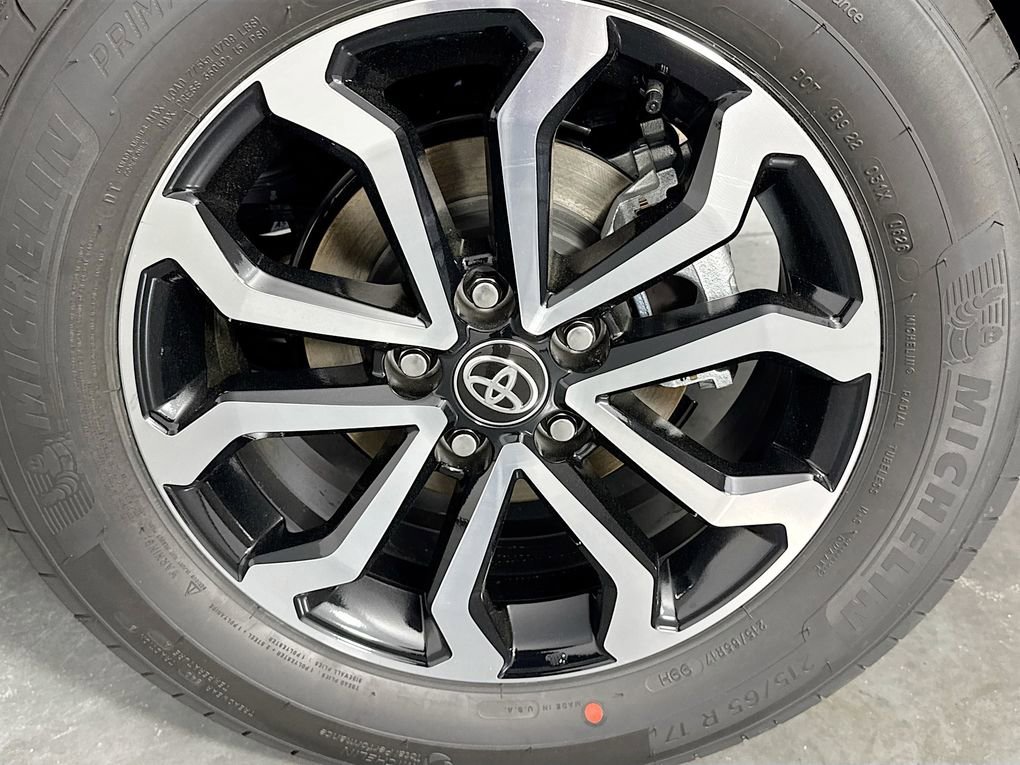 New 2026 Toyota Corolla Cross SE image 31