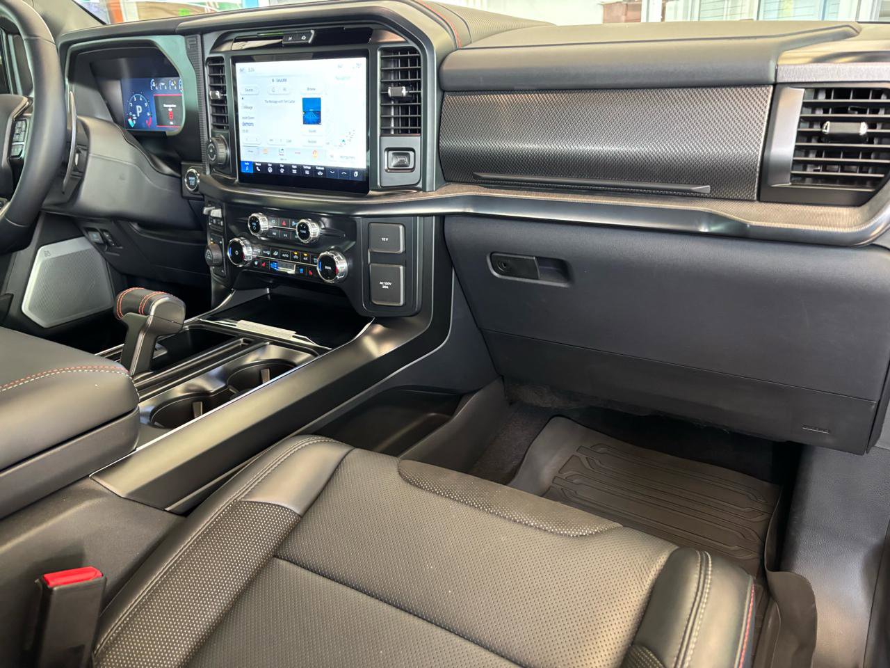 Used 2025 Ford F150 Raptor image 27