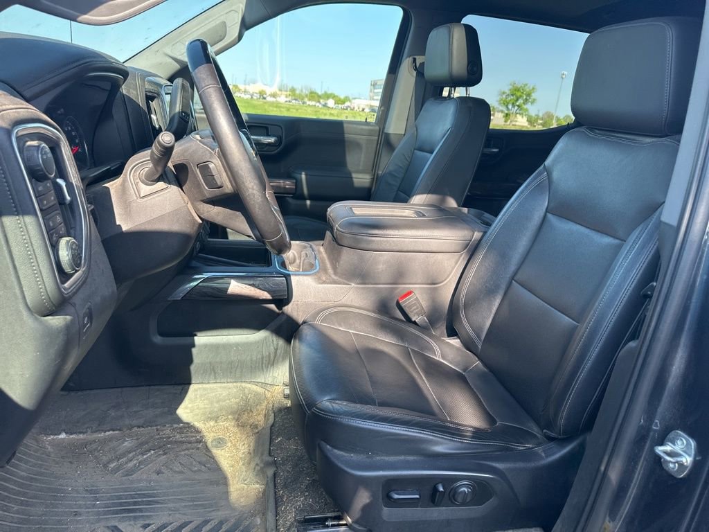Used 2020 Chevrolet Silverado 1500 LTZ w/ LTZ Premium Package AWD/4WD image 16