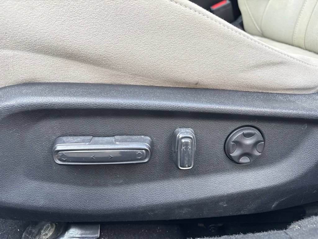 Used 2018 Honda Accord EX image 12