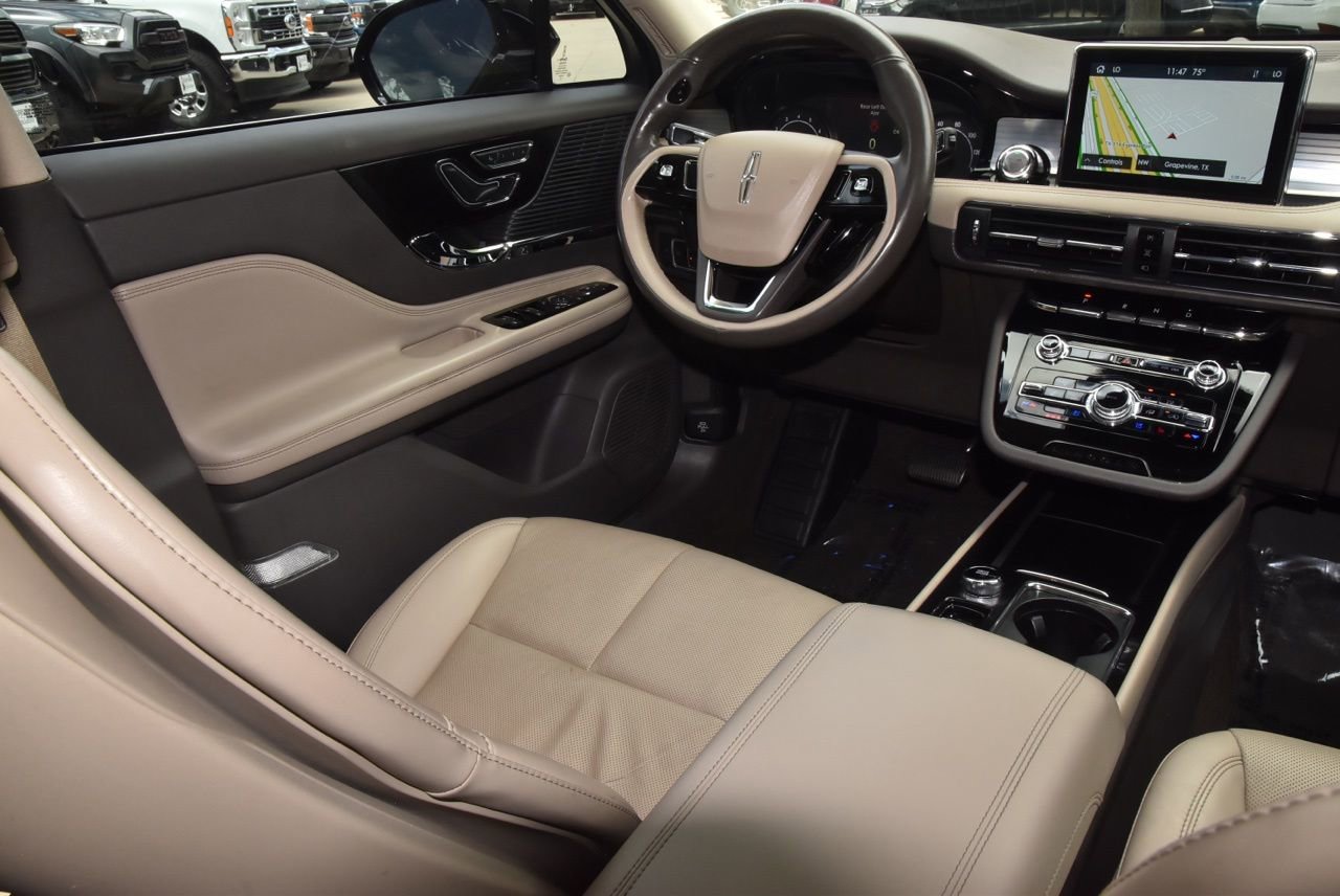 Used 2022 Lincoln Corsair FWD w/ Premium Package image 15