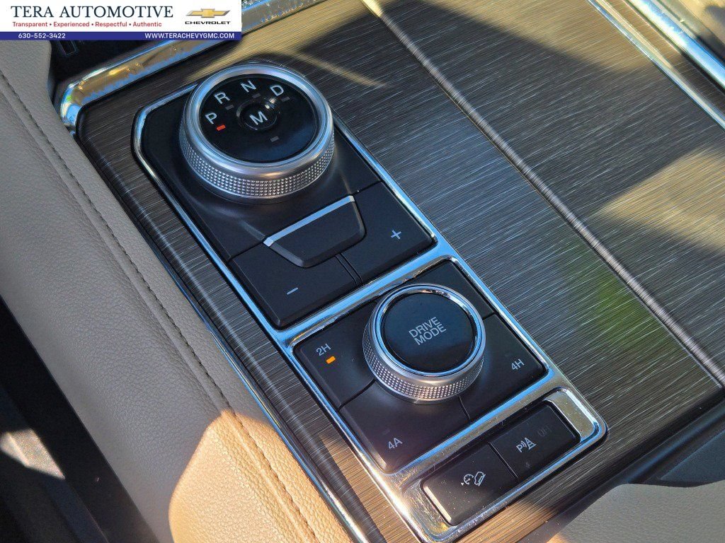 Used 2024 Ford Expedition Limited AWD/4WD image 32