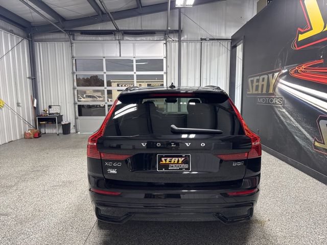 Used 2023 Volvo XC60 B5 Plus AWD/4WD image 19