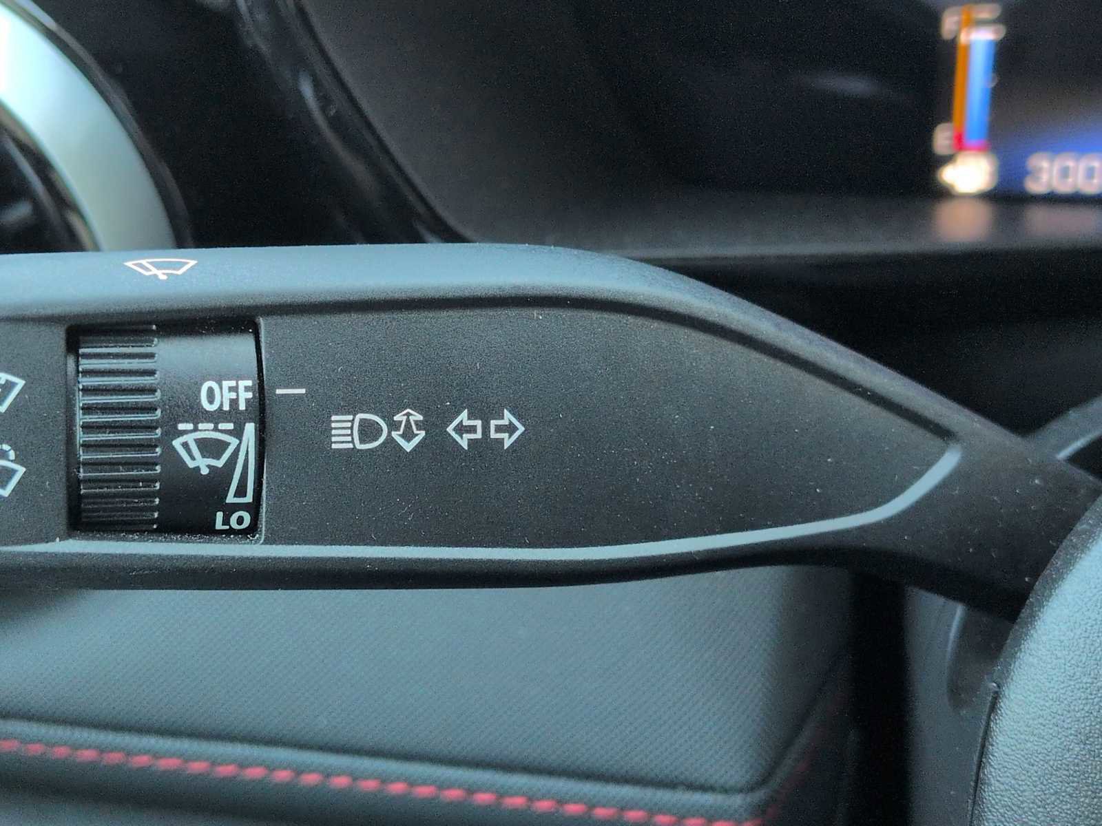 Used 2023 Chevrolet Colorado Z71 w/ Z71 Convenience Package 2 AWD/4WD image 27