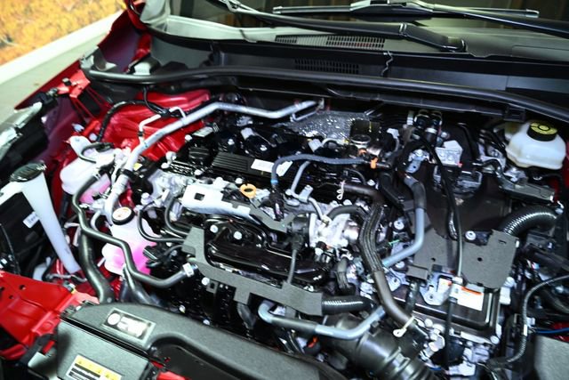 Used 2024 Toyota Corolla Cross AWD Hybrid w/ Moonroof Package image 20