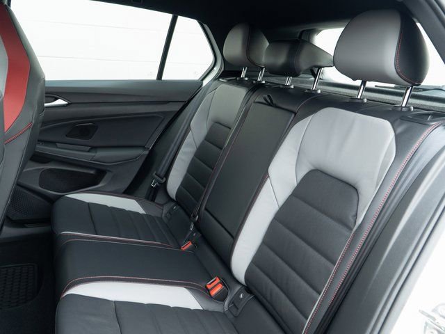 New 2026 Volkswagen GTI SE image 9