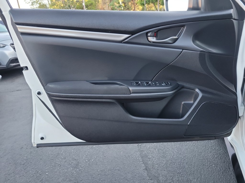 Used 2017 Honda Civic Sport image 19