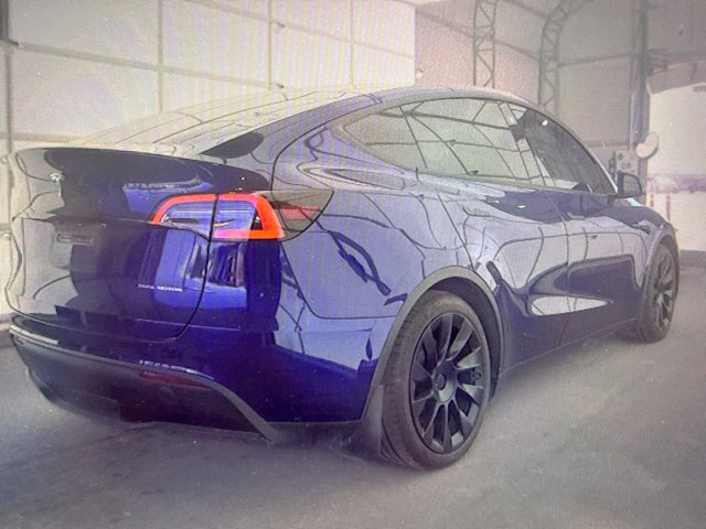 Used 2021 Tesla Model Y Long Range AWD/4WD image 3