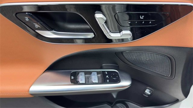 Used 2023 Mercedes-Benz C 300 Sedan image 18