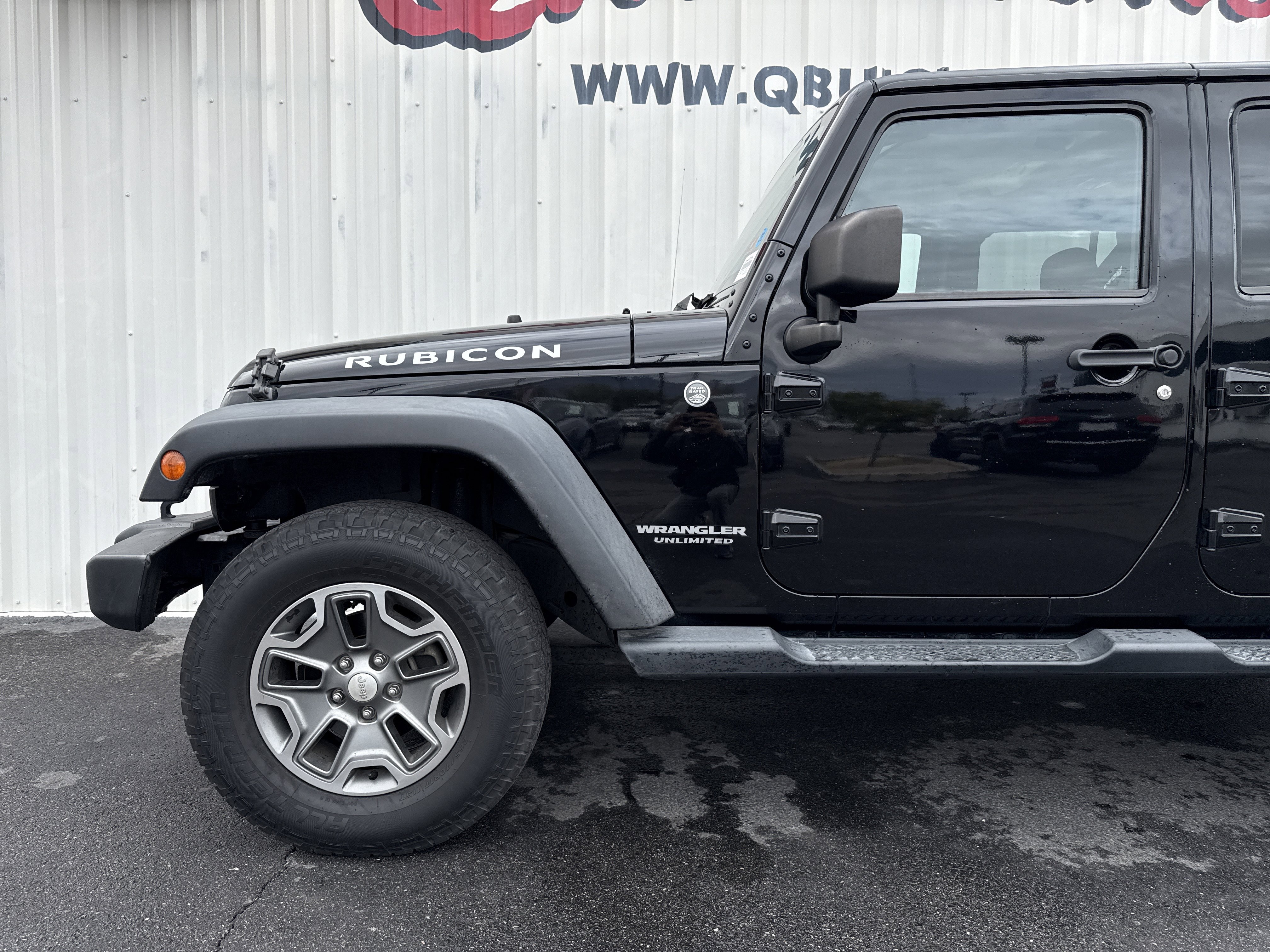Used 2014 Jeep Wrangler Unlimited Rubicon w/ Connectivity Group image 4