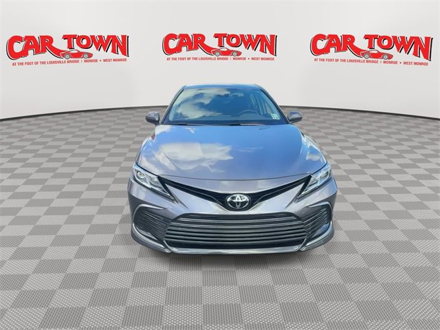 Used 2024 Toyota Camry LE video 3