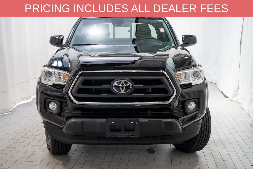 Used 2021 Toyota Tacoma SR5 w/ SR5 Appearance Package (SM) AWD/4WD image 2