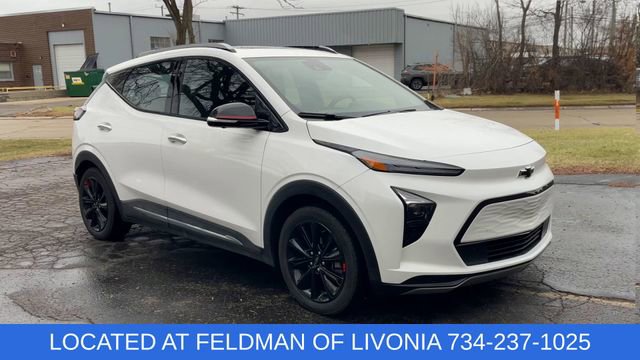 Used 2023 Chevrolet Bolt EUV Premier w/ Sun & Sound Package image 2