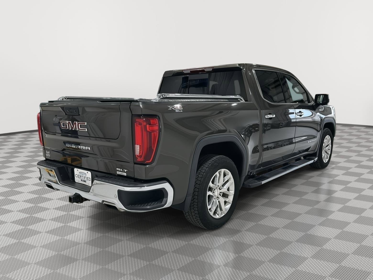 Used 2019 GMC Sierra 1500 SLT w/ SLT Premium Plus Package AWD/4WD image 5