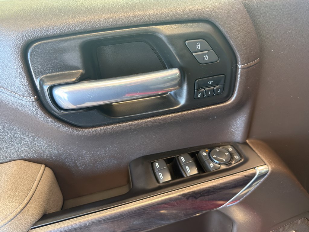 Used 2022 Chevrolet Silverado 1500 LTZ AWD/4WD image 9