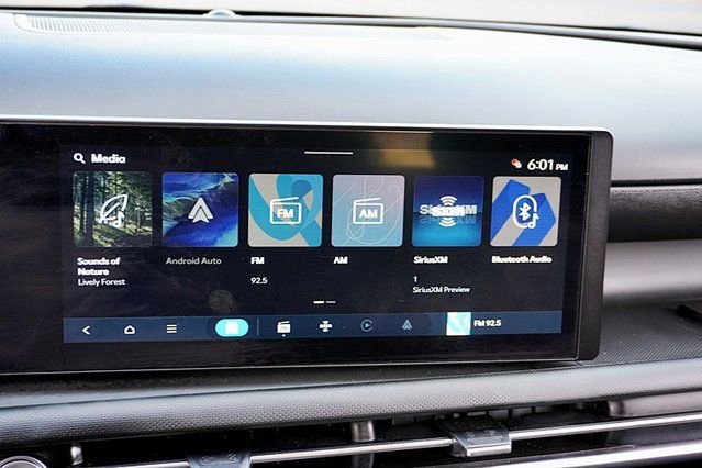 Certified 2025 Hyundai Tucson SE image 26