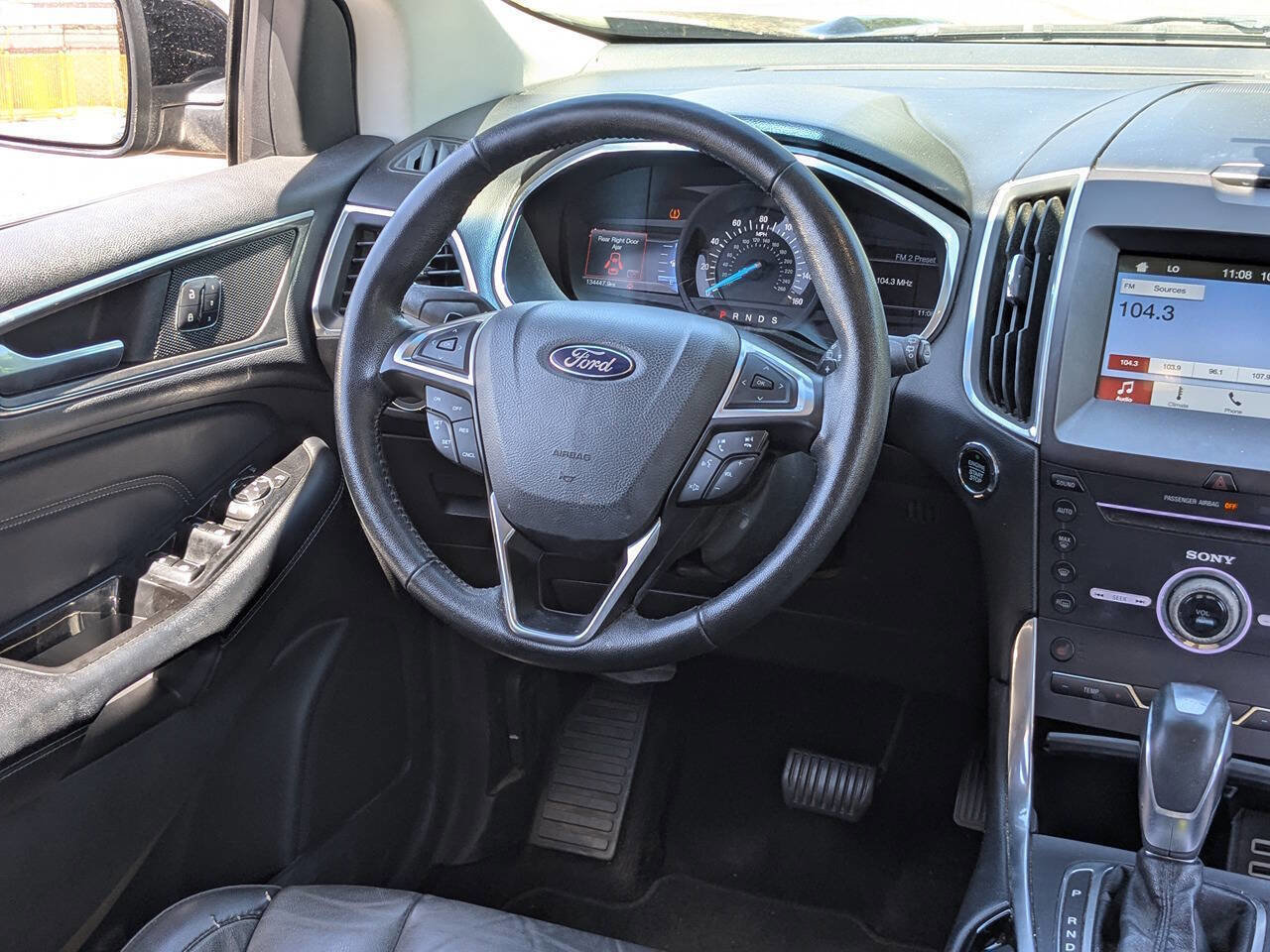 Used 2016 Ford Edge Titanium image 15