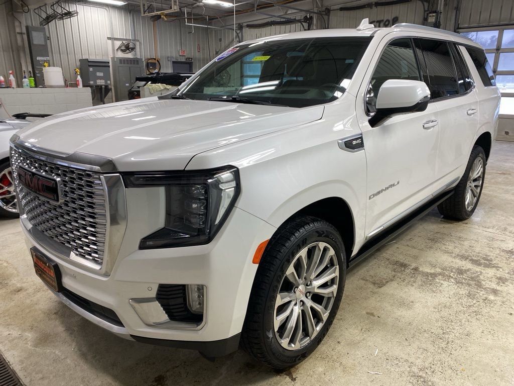 Used 2021 GMC Yukon Denali w/ Denali Premium Package image 10