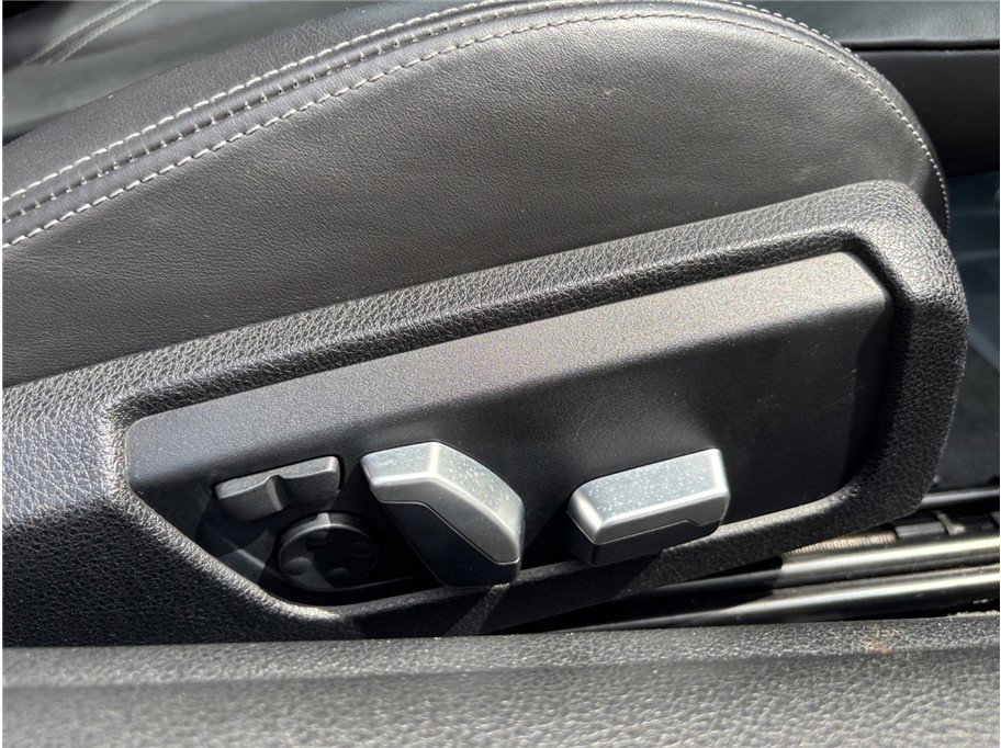 Used 2020 BMW M4 Convertible w/ Competition Package image 47