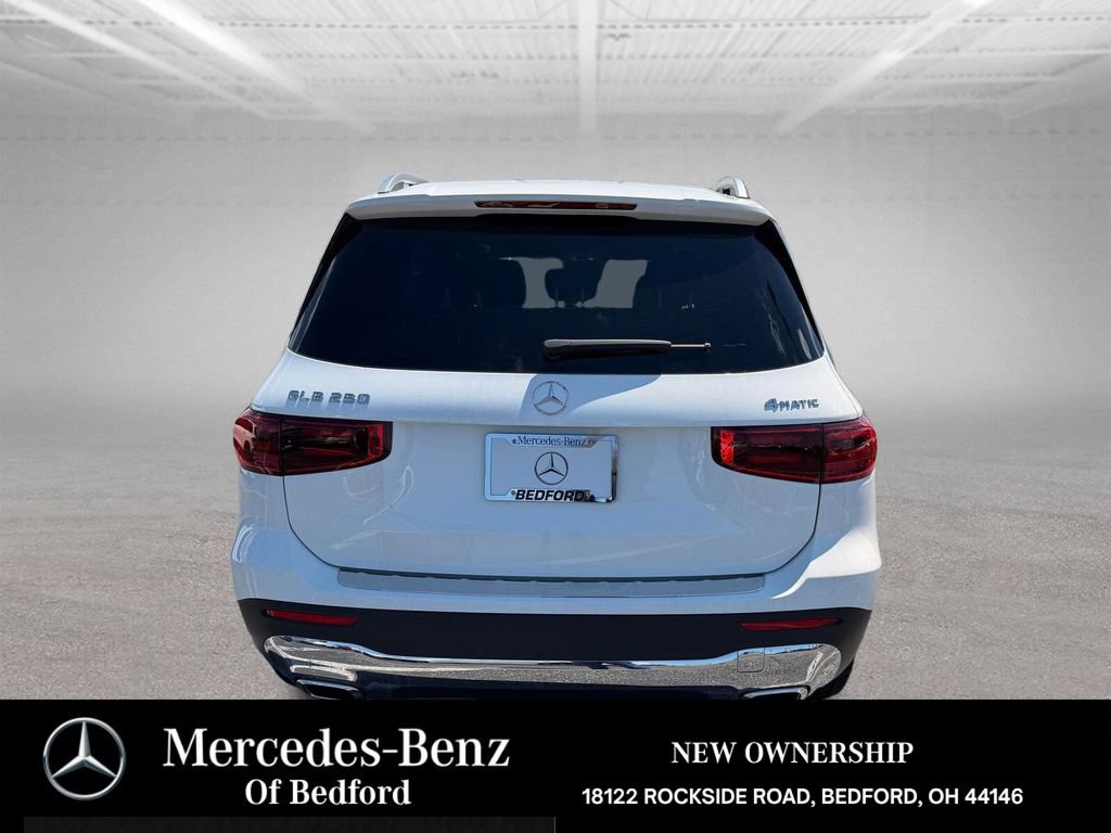 New 2026 Mercedes-Benz GLB 250 4MATIC image 5