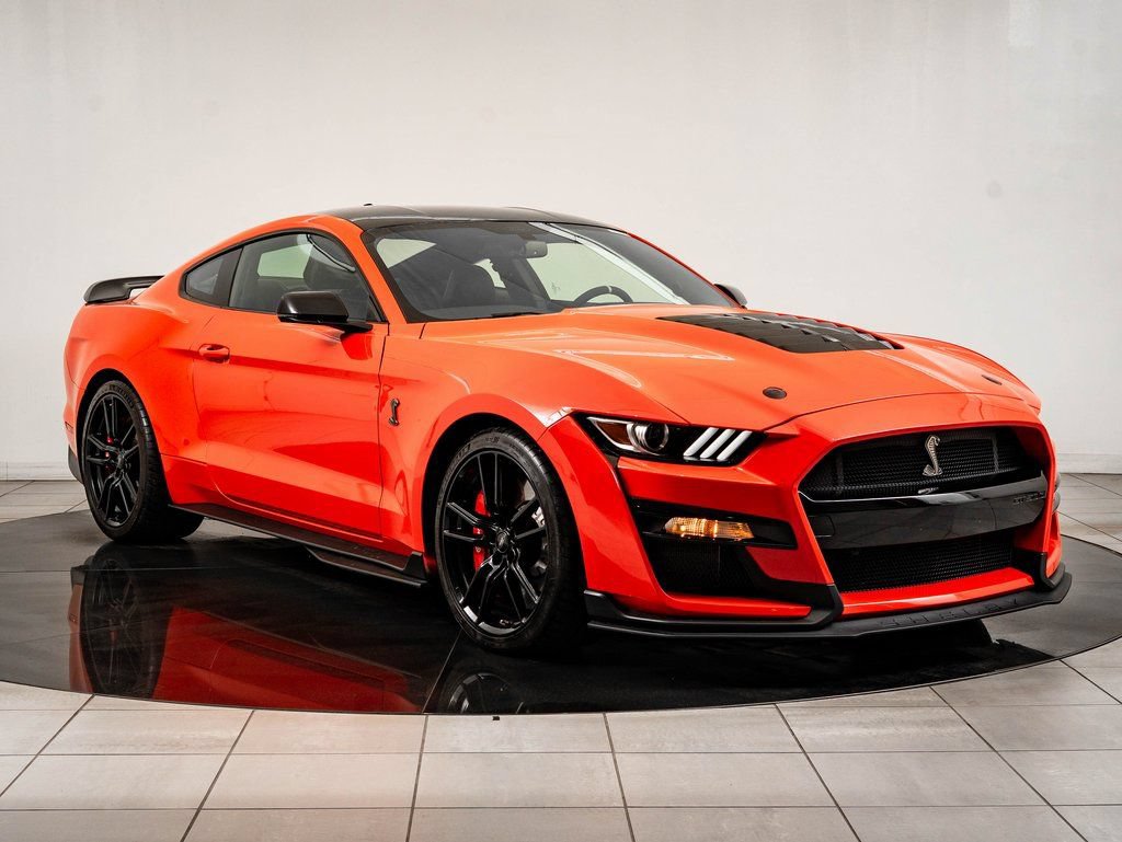 Used 2022 Ford Mustang Shelby GT500 w/ Technology Package RWD image 5