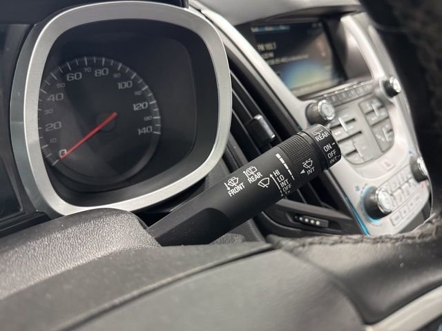 Used 2016 Chevrolet Equinox LTZ w/ Enhanced Convenience Package image 35